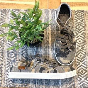 Blowfish canvas shoes